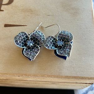 Guess Flower earrings with studs - very good condition